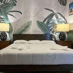 https://wild-ginger-inn-hotel.hotelsinhawaii.org