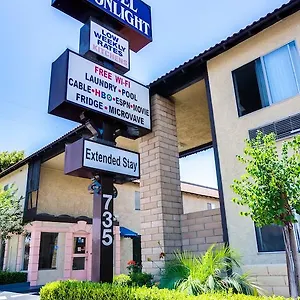 Motel Moonlight, Anaheim