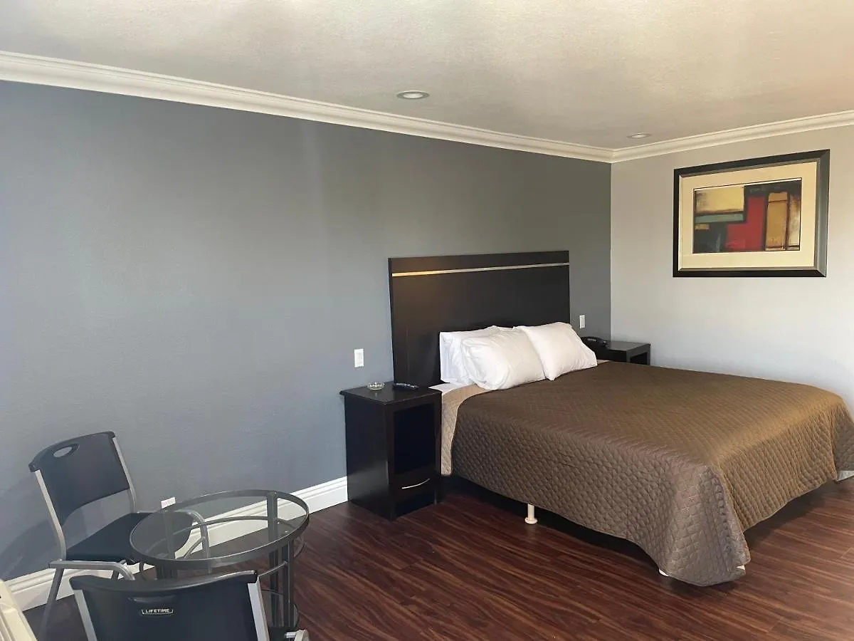 Legacy Inn & Suites Anaheim